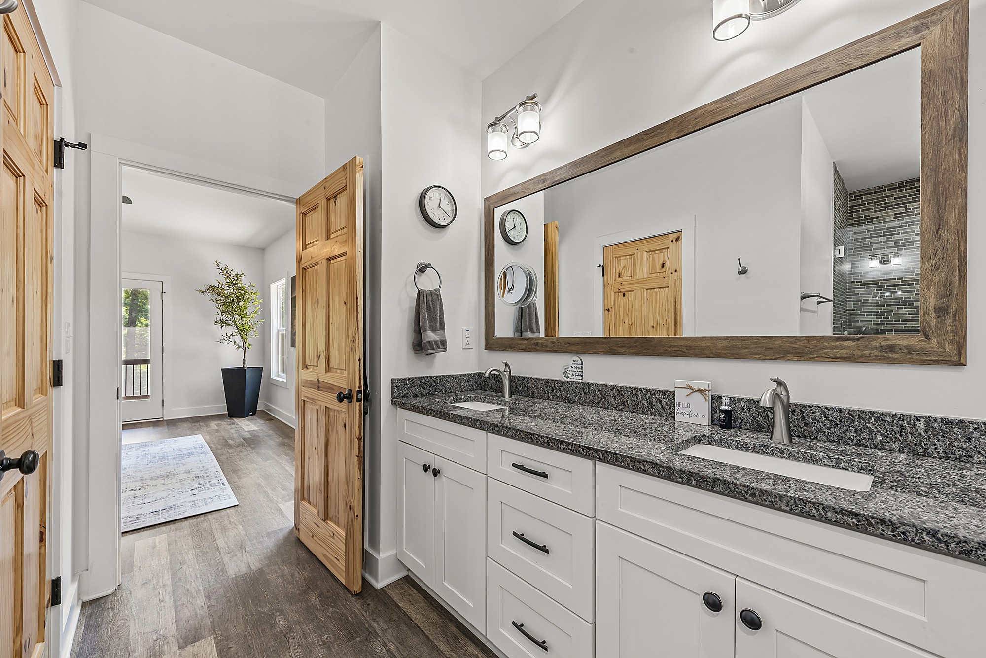 Property photo 32